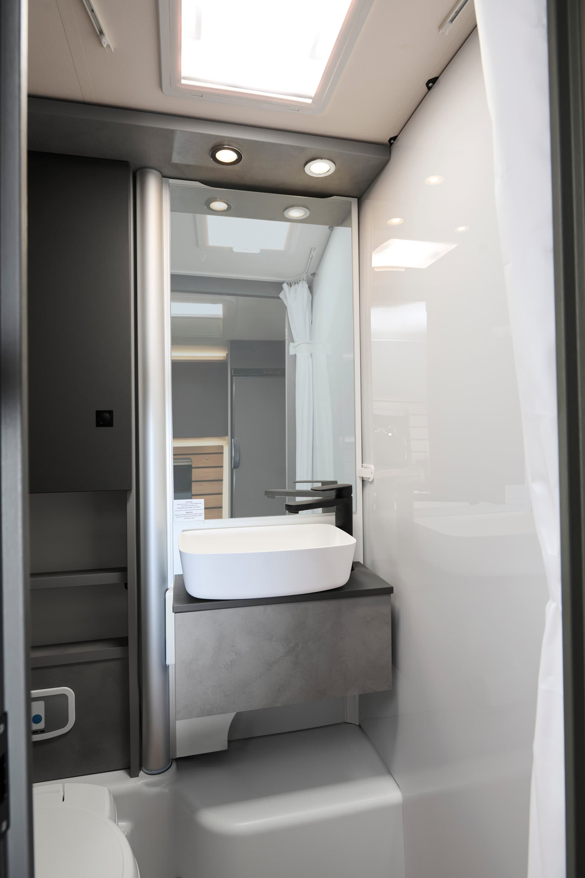 Salle d’eau de l’EXPDN Van 7.0 EL